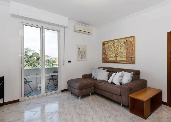 Modern 2br With Metro Access Daire *