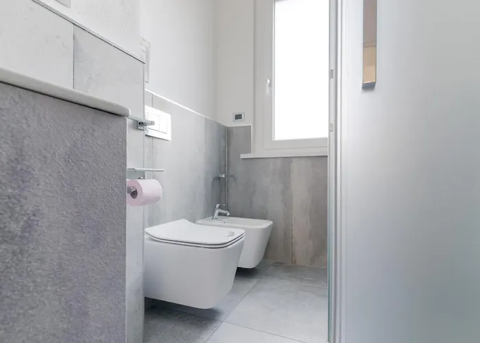 Navigli Modern Hub - 3 Matrimoniali E 2 Bagni Apartmán *
