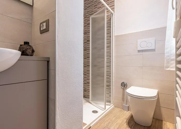 Giambellino Trilocale Accogliente Con Garage * Milano