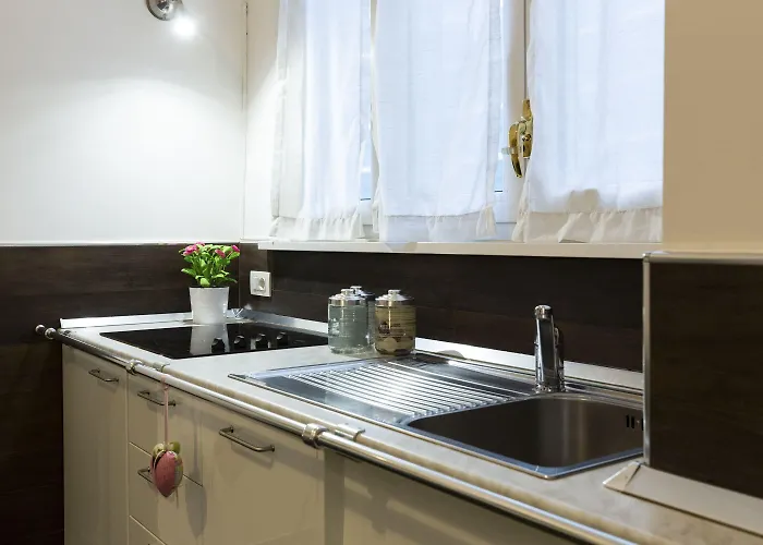 Living Isola Apartment Milan