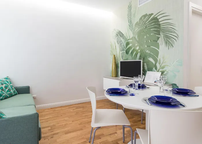 Italianway Easy - Ciro Menotti 18 * Mediolan