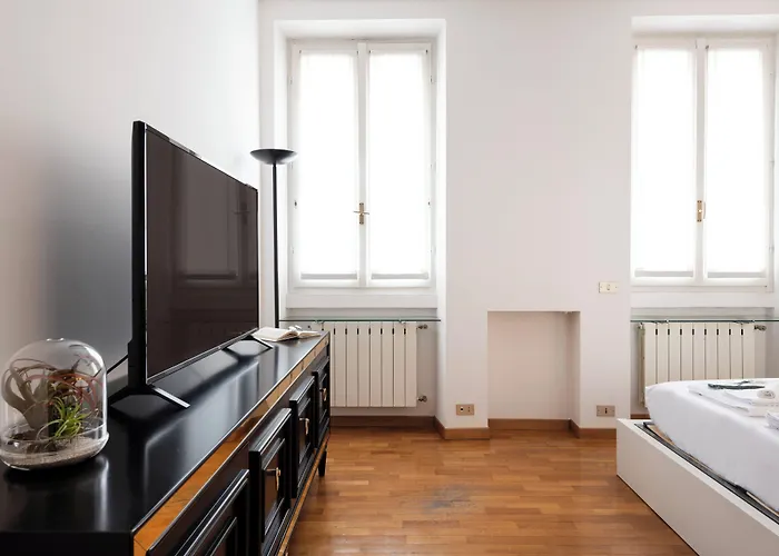 Bnbutler - Marghera - Luminoso Bilocale In Edificio Stile Vecchia * Milan