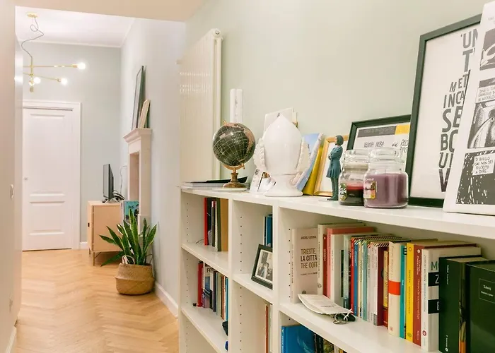 דירה Charming Courtyard House In The Heart Of