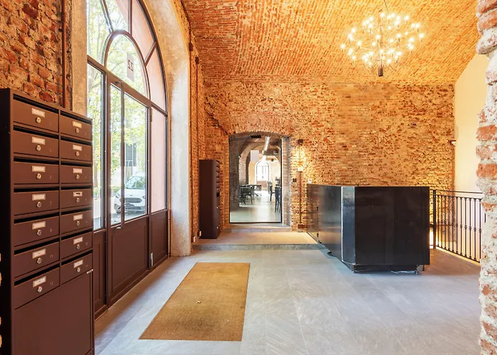 Easyhomes - Bandello Апартаменты Милан