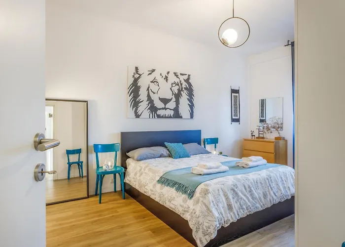 Cosmopolitan House - Modern Bocconi Daire
