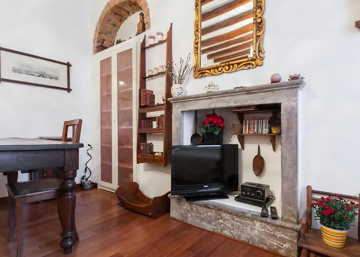 Romantic Flat Navigli Darsena *