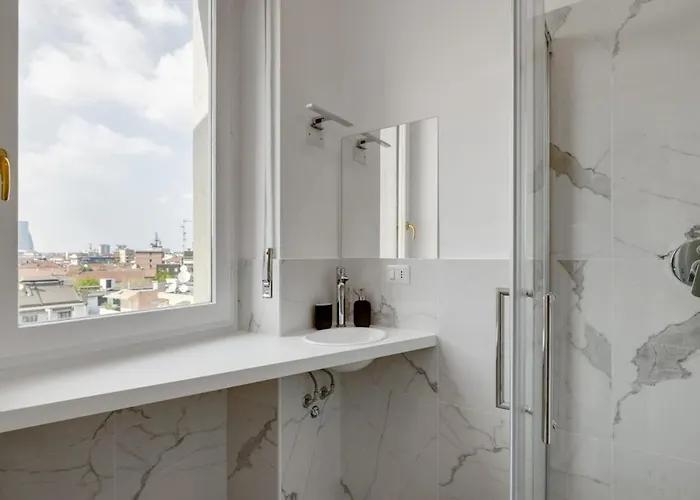 Homeby, Cozy Penthouse Apartamento Milán
