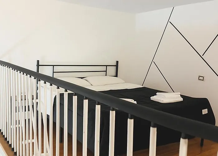 Apartment Nando's House *