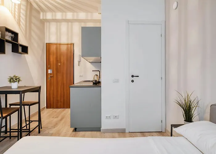 Hostmate - - Pallanza * Milano