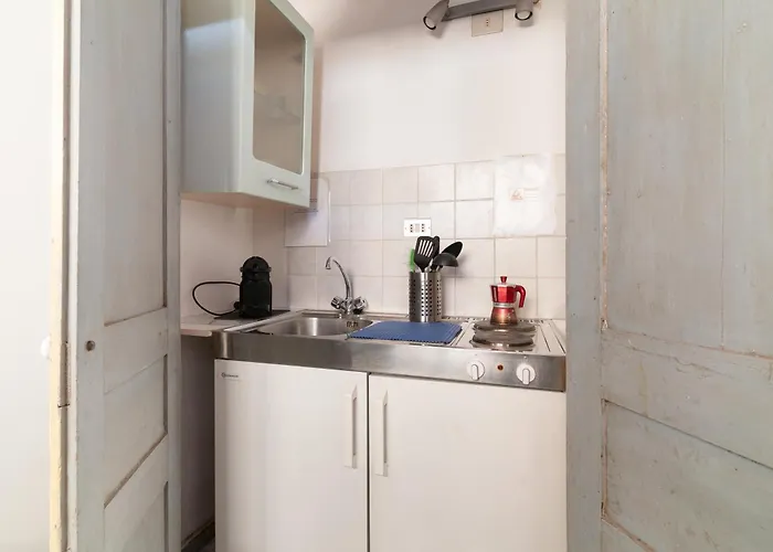 Guesthost - Arco Della Pace *