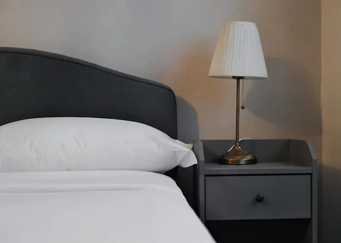 Lägenhet Hostmate - - Pallanza