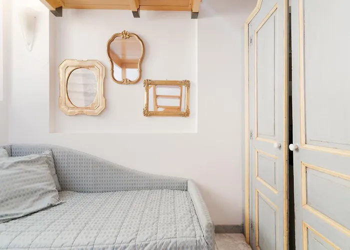 Guesthost - Arco Della Pace