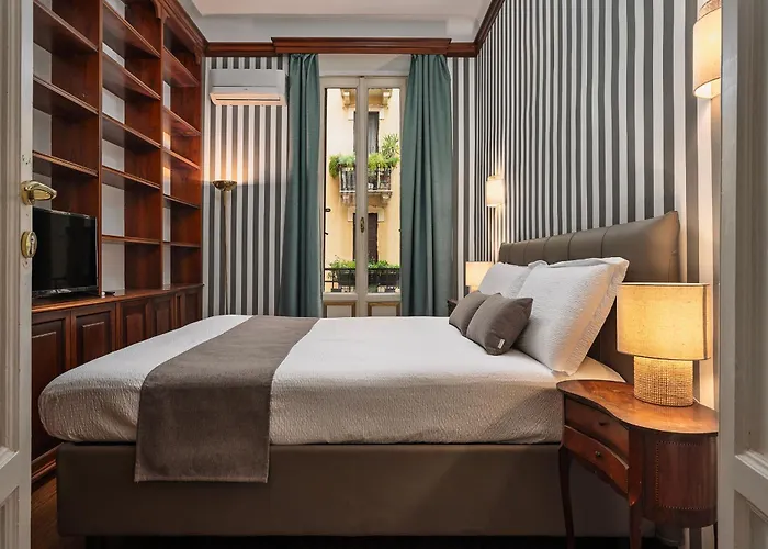 Classbnb - Luxurious And Spacious 5-bedroom And 5-bath Apartment, Just 3 Minutes From Station Metro, M2 M3 Yellow Lines * Milan