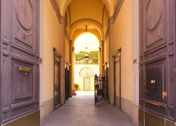 Contempora - Attic With Terrace In The Heart Of Porta Romana * Milano