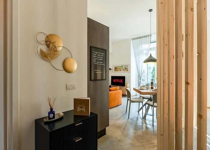 Private Garden&metro 2 Min - Wooden Wave Flat Appartement *
