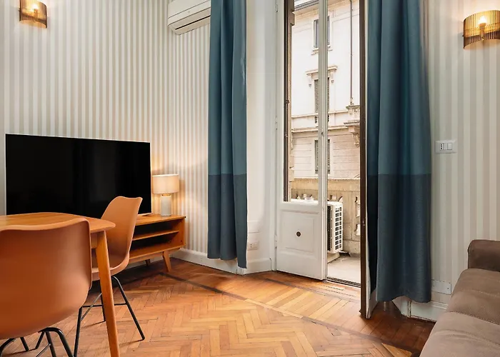 Classbnb - Luxurious And Spacious 5-bedroom And 5-bath Apartment, Just 3 Minutes From Station Metro, M2 M3 Yellow Lines * Milan