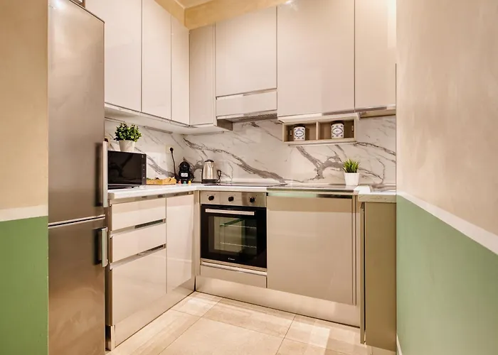 Elegant Three In Porta Romana By Mastery 公寓 *
