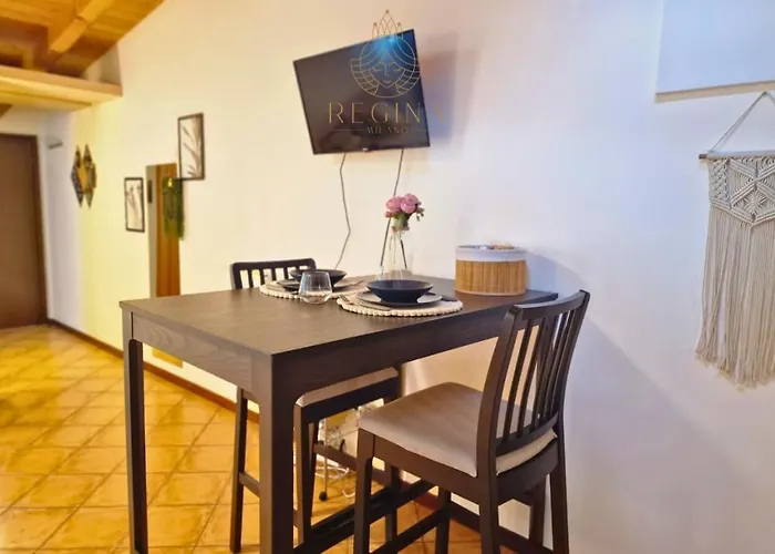 Acasadifranci Attico Con Dehor Privato, Wifi E Metro A 4 Min Da Piedi Mailand