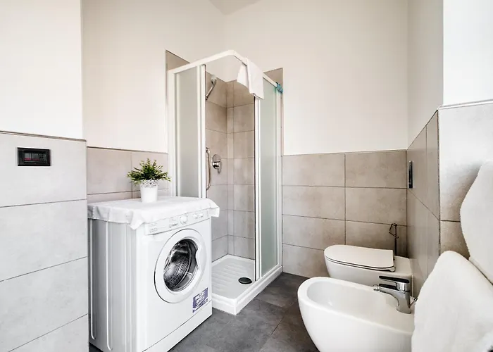 Hostmate - - Lunigiana - Stazione Apartment Milan