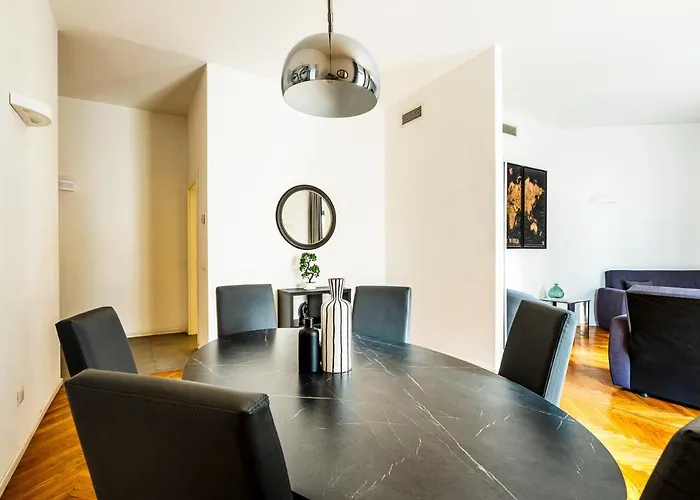 아파트 Exclusive 3 Bedrooms Near Duomo