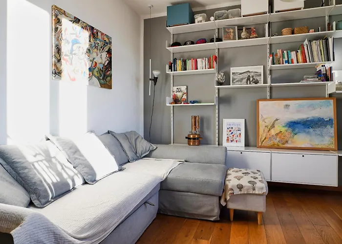 Апартаменты Modern Bright And