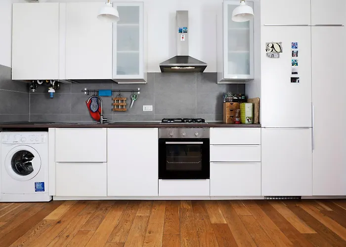 Modern Bright And Милан