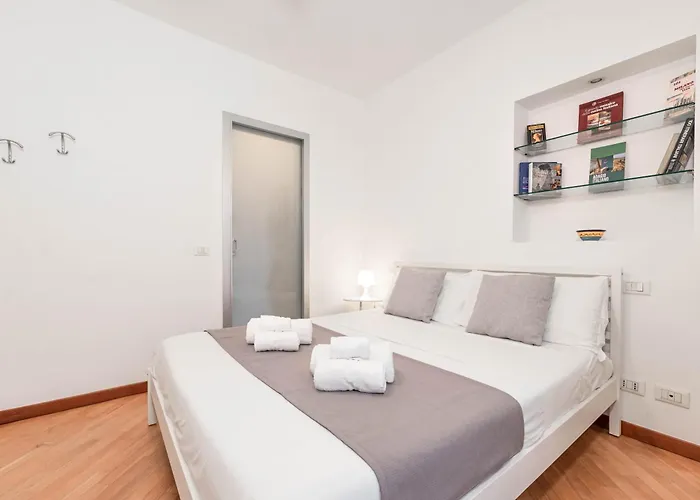 Italstay - Bramante Newly Refurbished Flat דירה