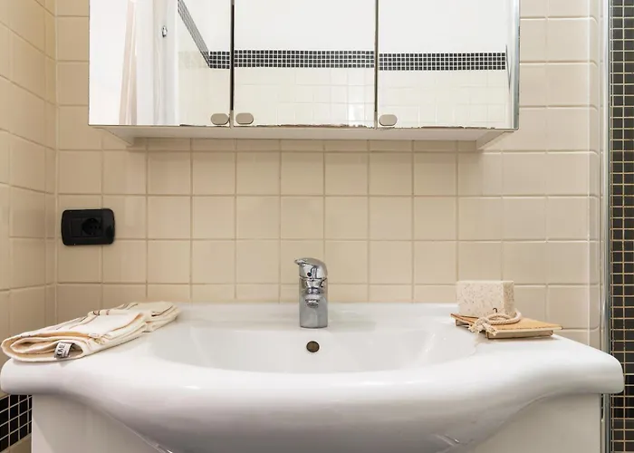 Flexyrent - Steps From Train Station アパート *