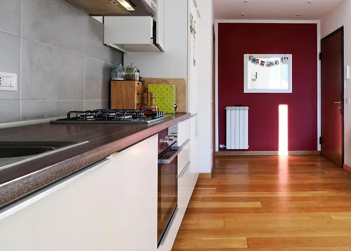 Апартаменты Modern Bright And *