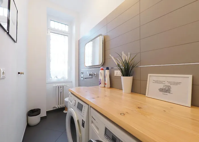 Mila Lux Lodi Milan