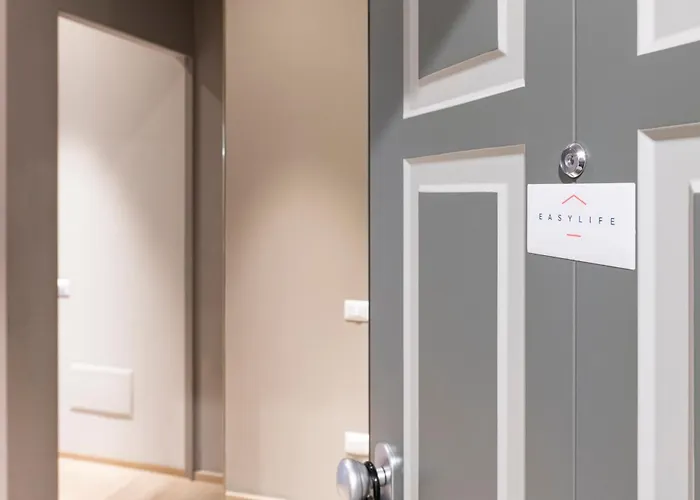 Easylife - - Suffragio 3 - Fashion District Apartment