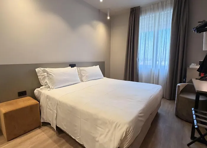 Astoria Sure Collection By Western מילאנו
