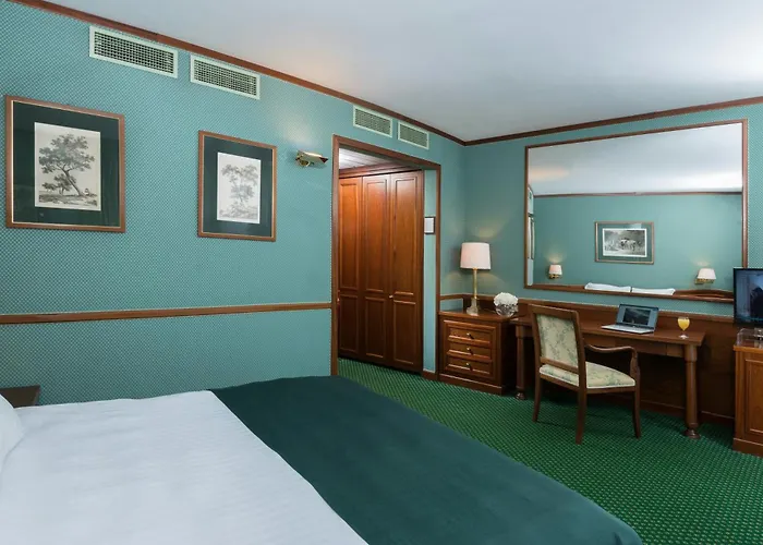 Hotel Leonardo Center Milán
