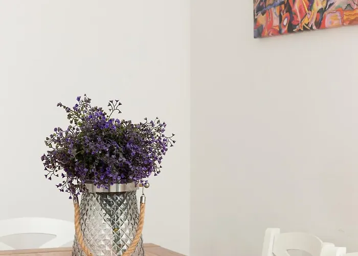 Artstay Exclusive Near Train Metro, Parking 米兰