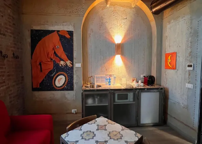 Emme Loft I Orange Moon - Vibrant Modern Luxury Loft *