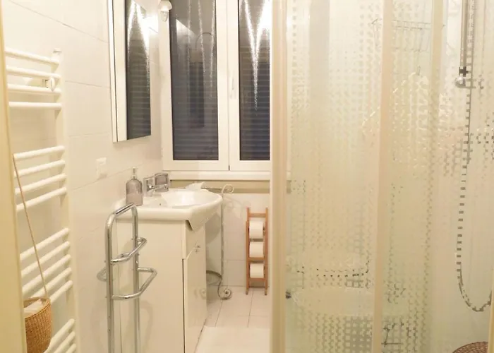 ベッド・アンド・ブレックファスト Fastinn Bocconi Navigli 3*