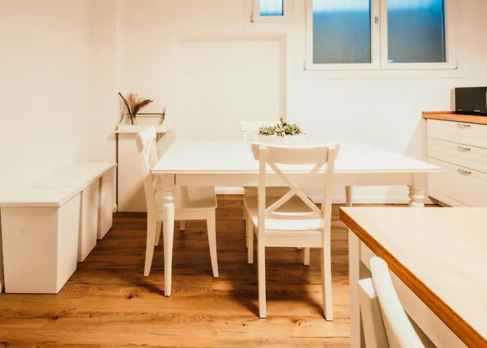 Casa De Amicis - Lakeside L&b 3*