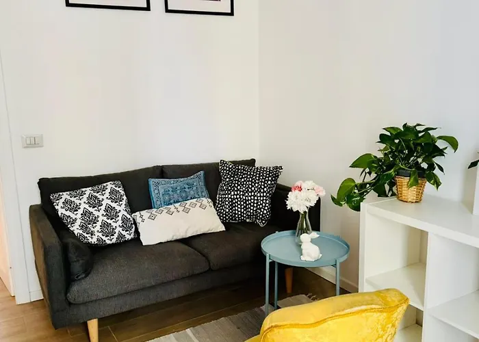Illirico 1, Casa Smartstay - Argonne, Linate, Dateo, Porta Venezia Pensionat