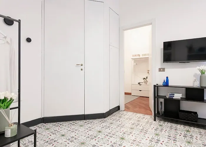 Easylife - In Via Della Spiga 3*