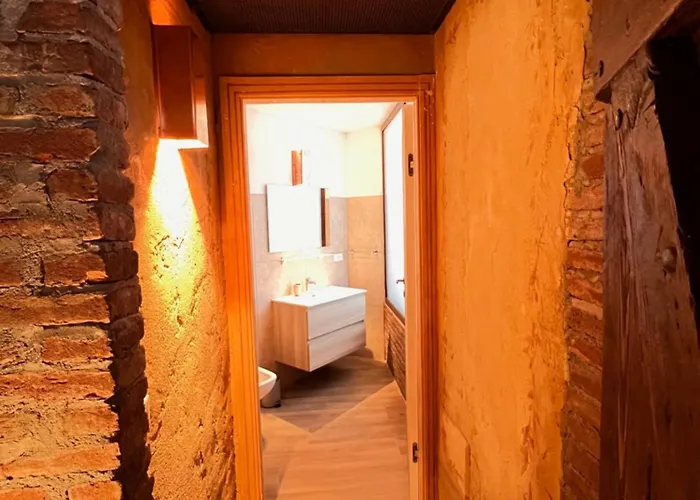 Emme Loft I Orange Moon - Vibrant Modern Luxury Loft