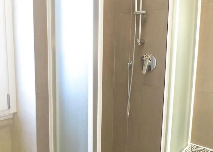 Fastinn Bocconi Navigli ミラノ