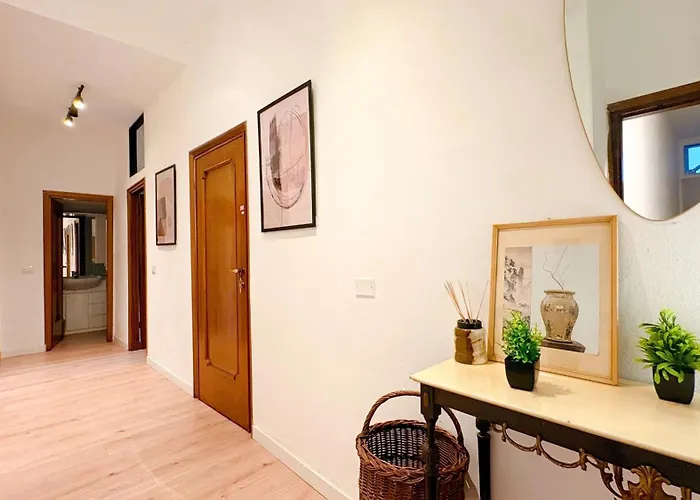 Exclusive & Cosy 3-bedroom By San Siro Stadium & Metro Milano