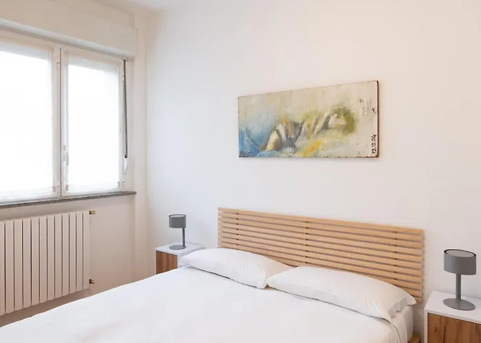 아파트 Elegant One Bedroom Bocconi *