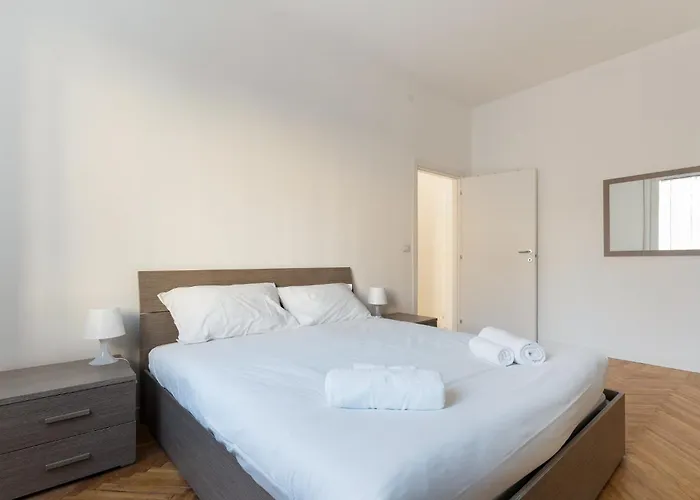 Guesthost - Certosa Cozy Flat With Balcony Апартаменты *