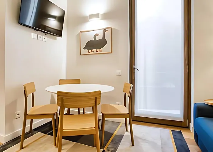 Apartment Near Duomo Design Polluce