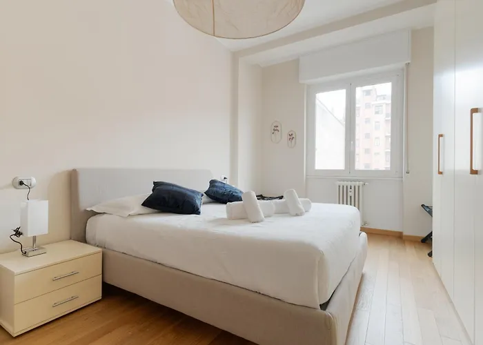 Guesthost - Bright Gambara * Mediolan