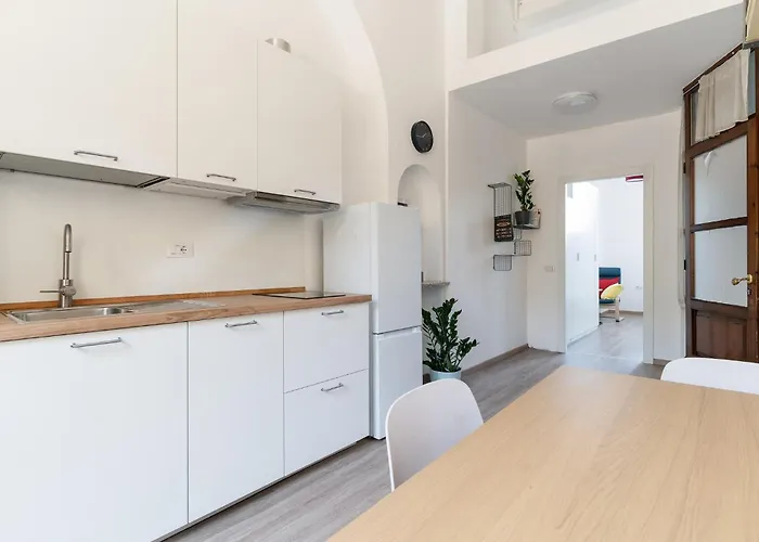 Guesthost - Mm2 Lambrate Bright