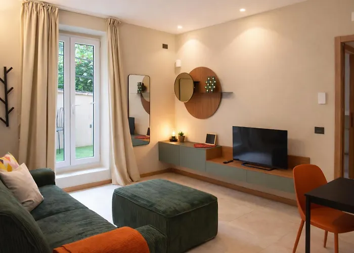 Ampio Trilocale 5 Posti Letto, 2 Bagni - M4 Dateo * Milan