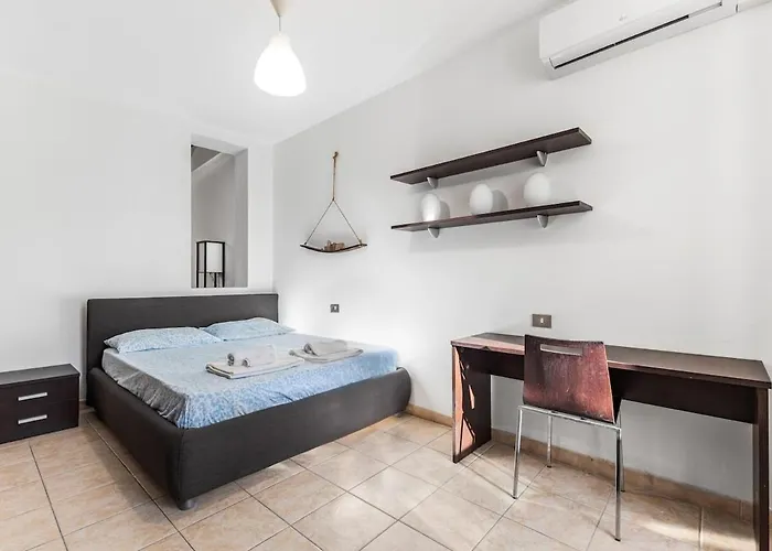 Lega House - Beautiful House At The Arco Della Pace Apartment *