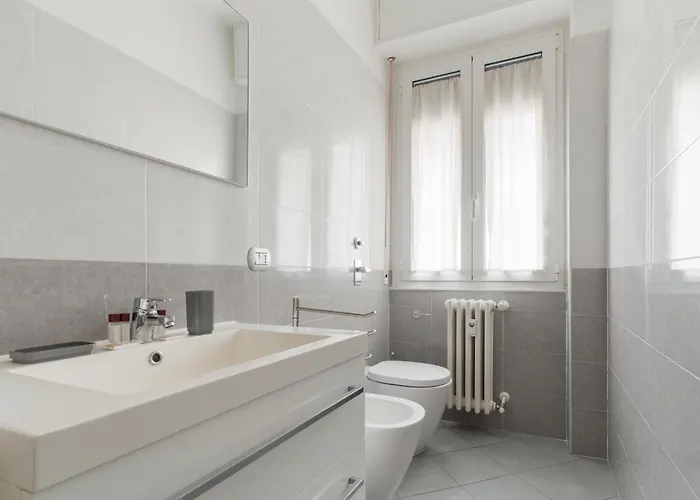 Guesthost - Bright Gambara Mediolan